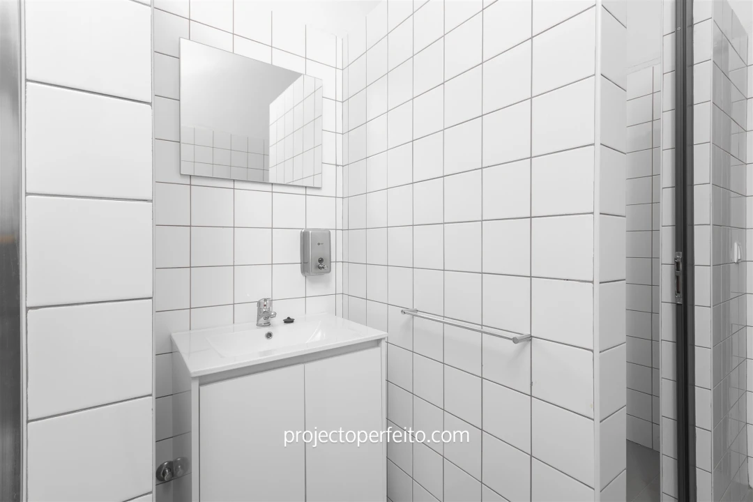 Armazém para Venda em Grijó e Sermonde Foto 9