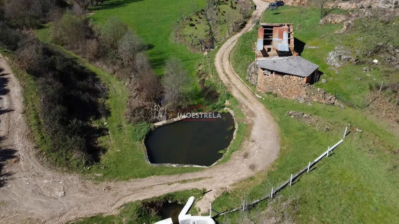 Quinta T0 para Venda em Meruge Foto 2