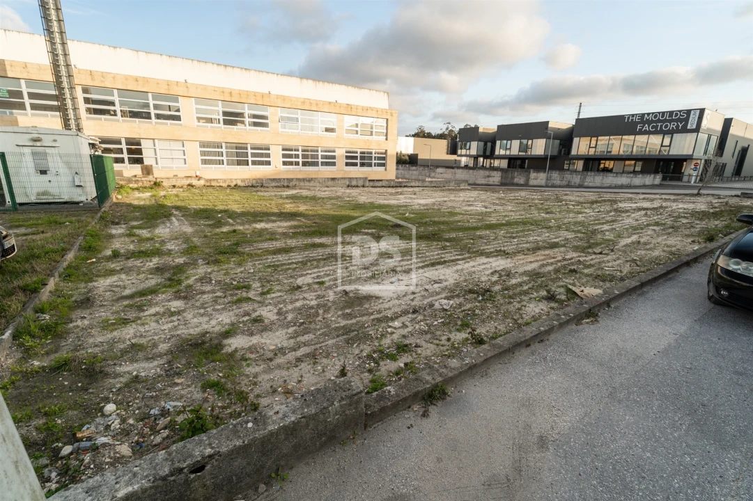 Terreno Comércio / Armazém para Venda em Marinha Grande Foto 5
