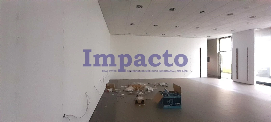 Loja para Venda em Albergaria-A-Velha e Valmaior Foto 4