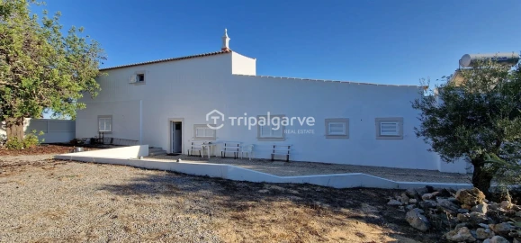 Moradia T4 para Venda em Moncarapacho e Fuseta
