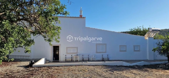 Moradia T4 para Venda em Moncarapacho e Fuseta