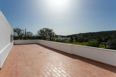 Moradia T4 para Venda em Moncarapacho e Fuseta