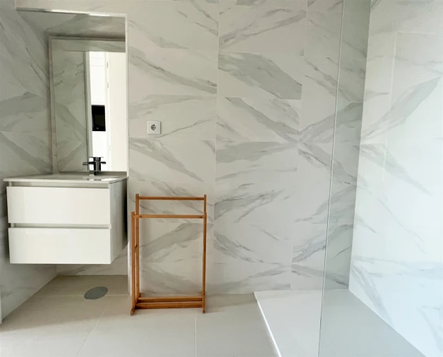 Apartamento T1 para Arrendamento em Ramalde Foto 8