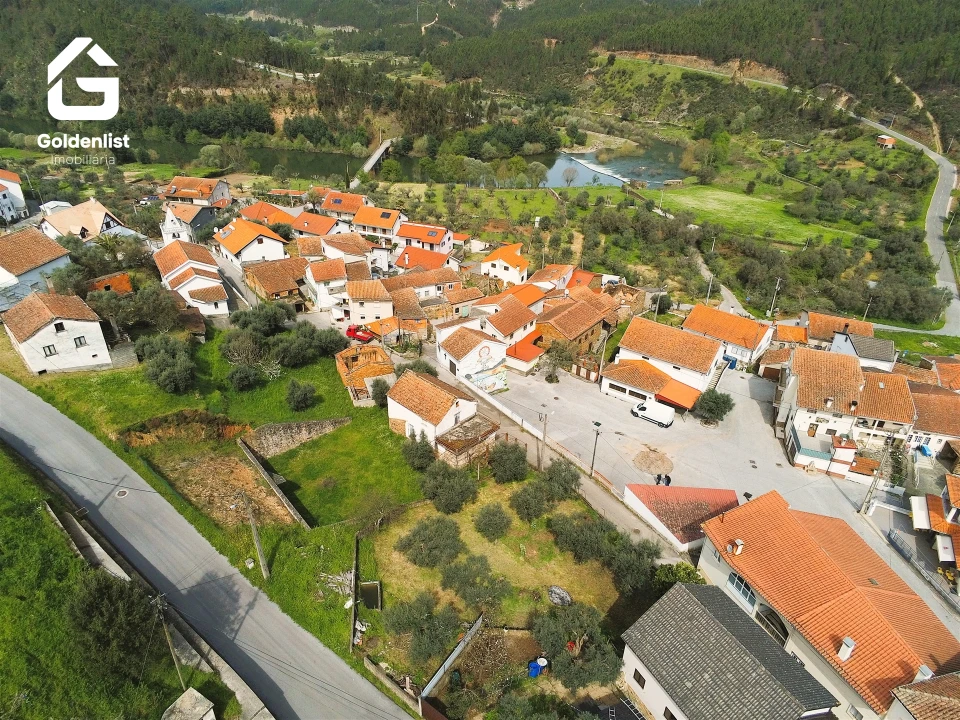 Terreno para Venda em Janeiro de Baixo Foto 4