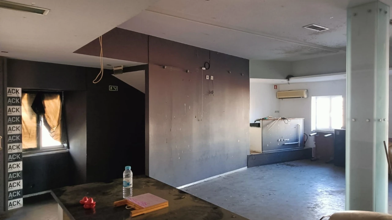 Negócio para Venda em Vila Nova de Tazem Foto 5