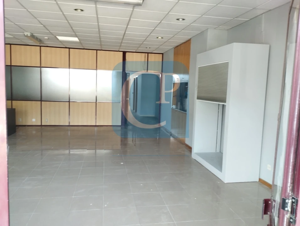 Loja para Venda em São Mamede de Infesta e Senhora da Hora Foto 7