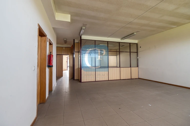 Loja para Venda em São Mamede de Infesta e Senhora da Hora Foto 6