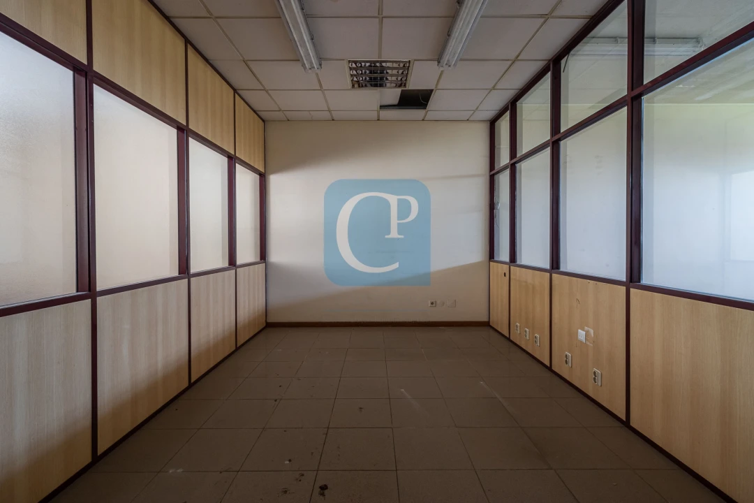 Loja para Venda em São Mamede de Infesta e Senhora da Hora Foto 4