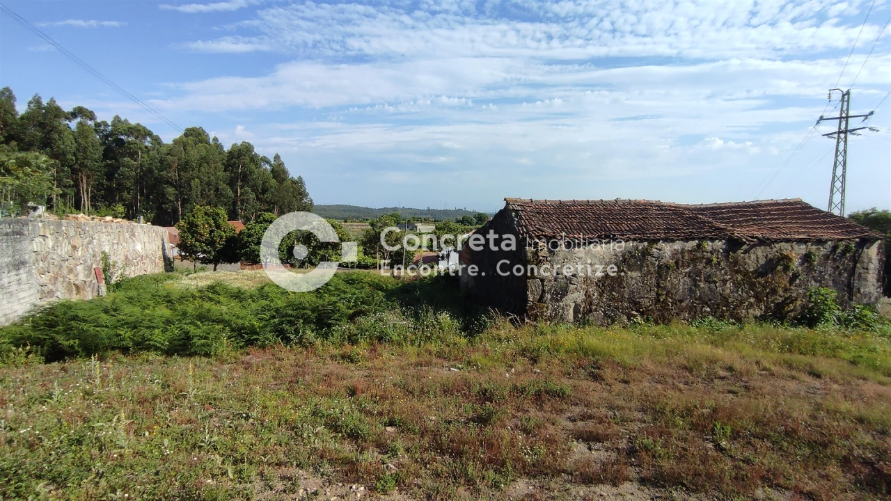 Terreno para Venda em Vila Cova e Feitos Foto 12