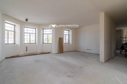 Moradia T3 para Venda em Coimbrão