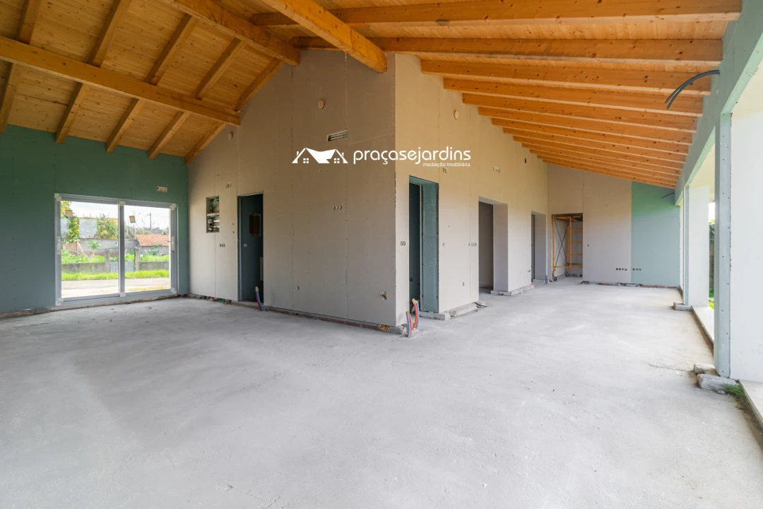 Moradia T3 para Venda em Coimbrão Foto 5