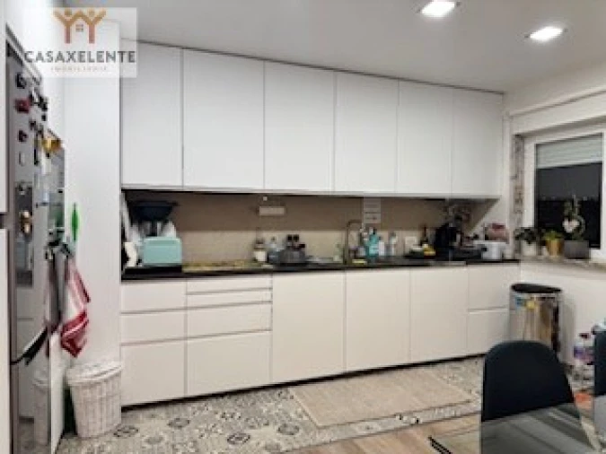 Apartamento T2 para Venda em Odivelas Foto 9