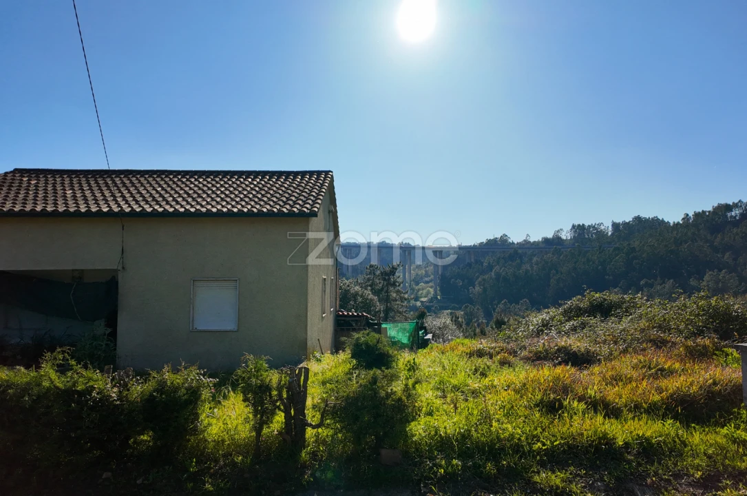 Moradia T4 para Venda em Almalagues Foto 3