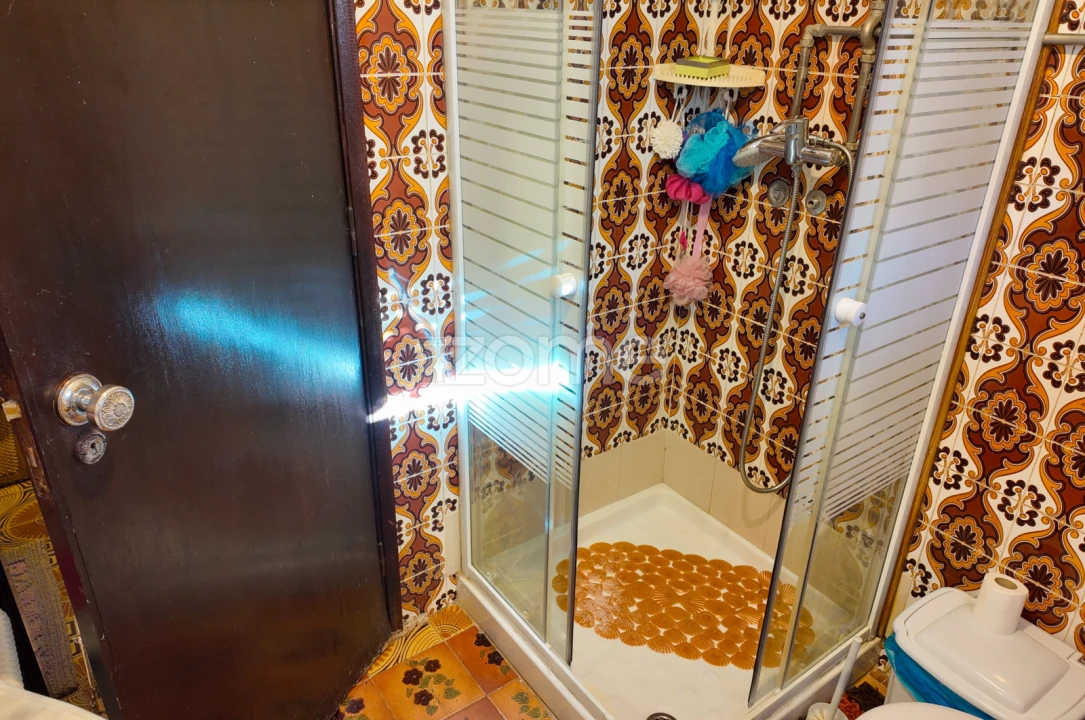 Moradia T4 para Venda em Almalagues Foto 9