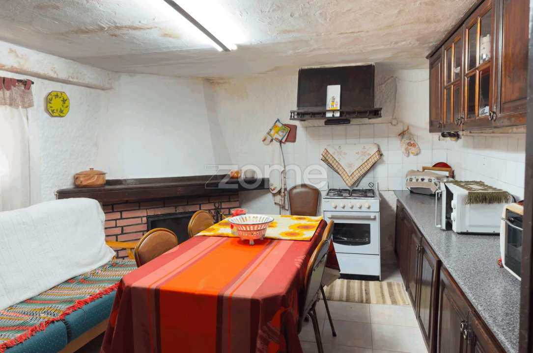 Moradia T4 para Venda em Almalagues Foto 35