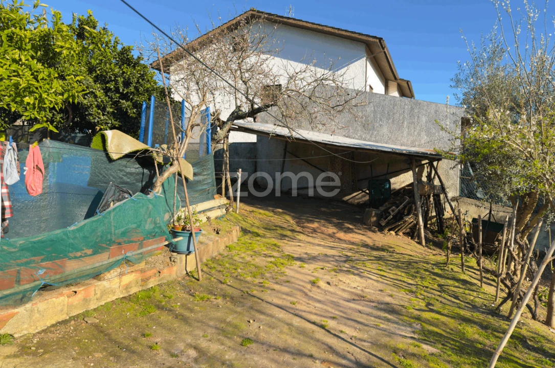 Moradia T4 para Venda em Almalagues Foto 37