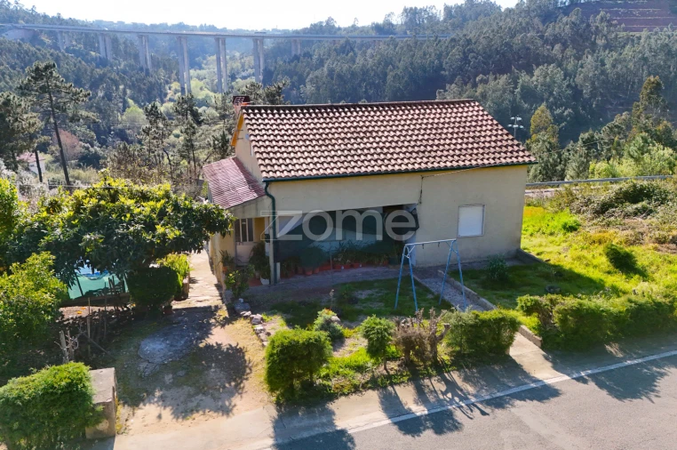 Moradia T4 para Venda em Almalagues Foto 18