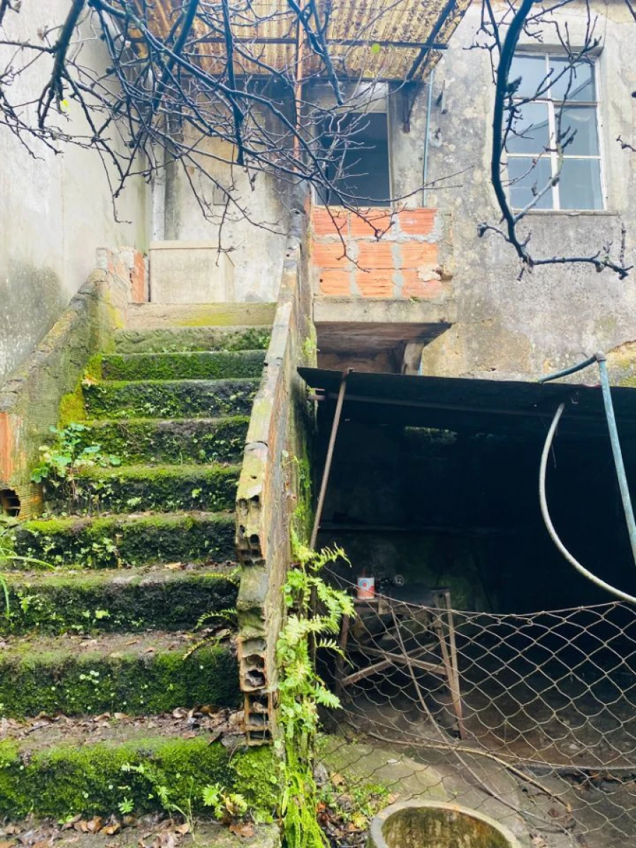 Prédio para Venda em Abade de Neiva Foto 14