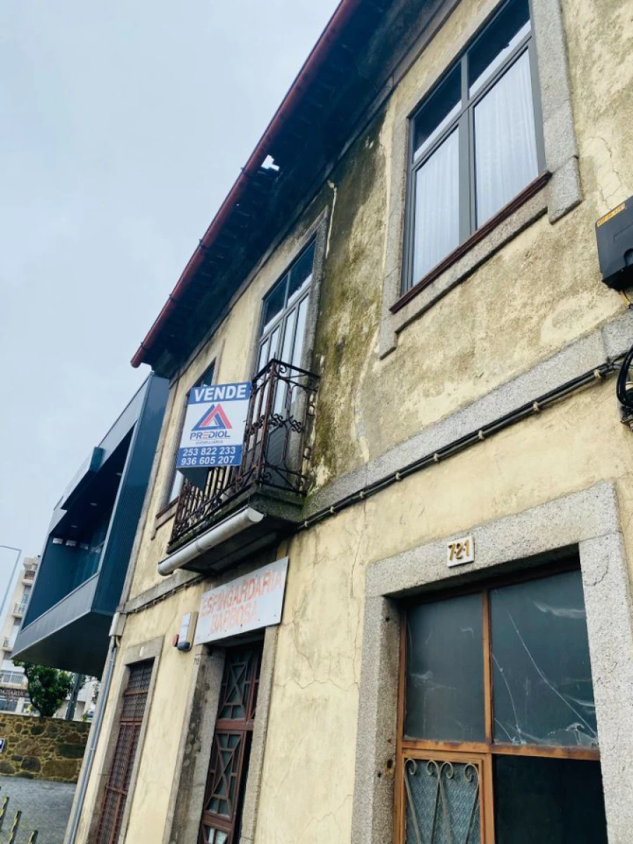 Prédio para Venda em Abade de Neiva Foto 17