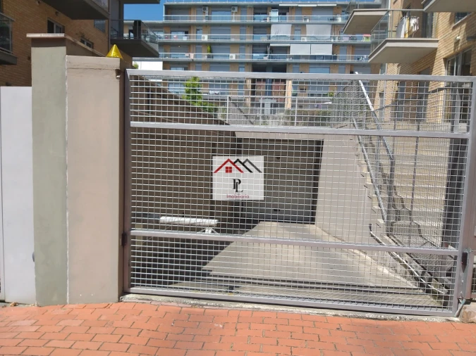 Garagem para Venda em Santo Antonio dos Olivais Foto 5