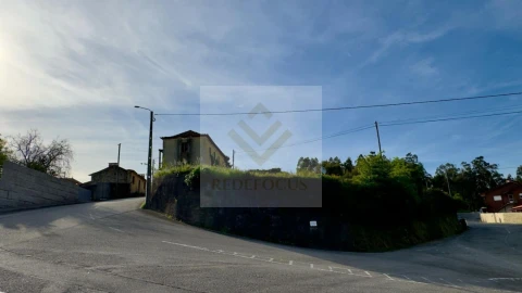 Moradia T0 para Venda em O. Azeméis, Riba-Ul, Ul, Macinhata Seixa, Madail