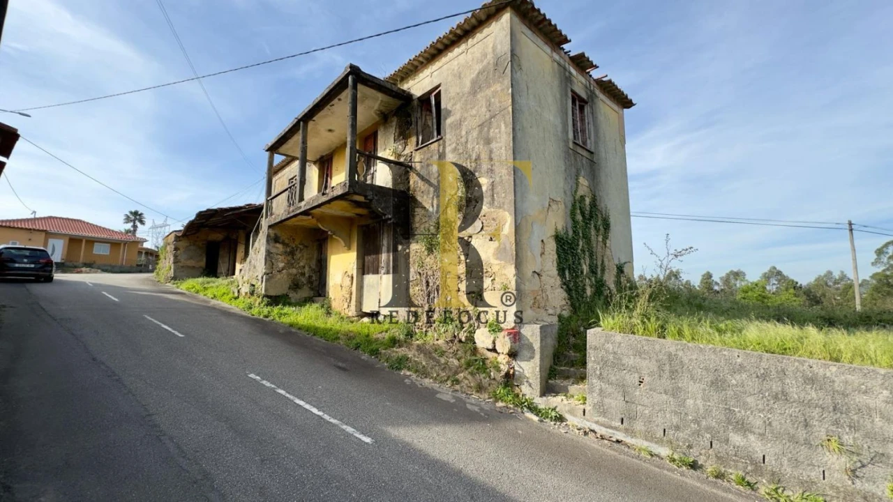 Moradia T0 para Venda em O. Azeméis, Riba-Ul, Ul, Macinhata Seixa, Madail Foto 1