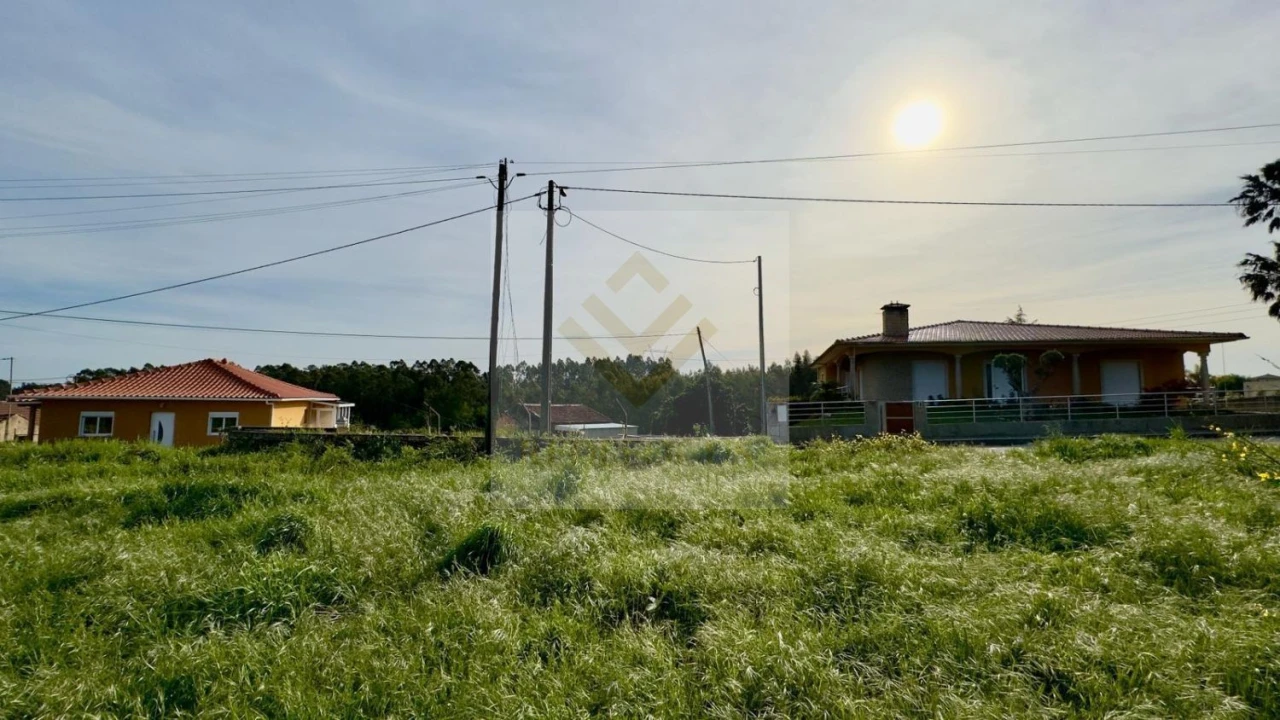 Moradia T0 para Venda em O. Azeméis, Riba-Ul, Ul, Macinhata Seixa, Madail Foto 11