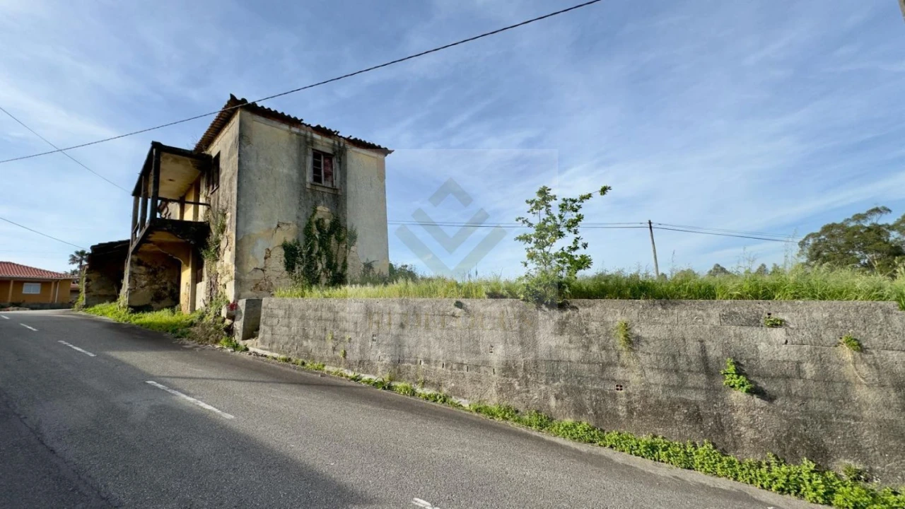 Moradia T0 para Venda em O. Azeméis, Riba-Ul, Ul, Macinhata Seixa, Madail Foto 2