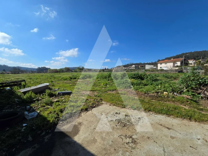 Terreno para Venda em Romariz Foto 2