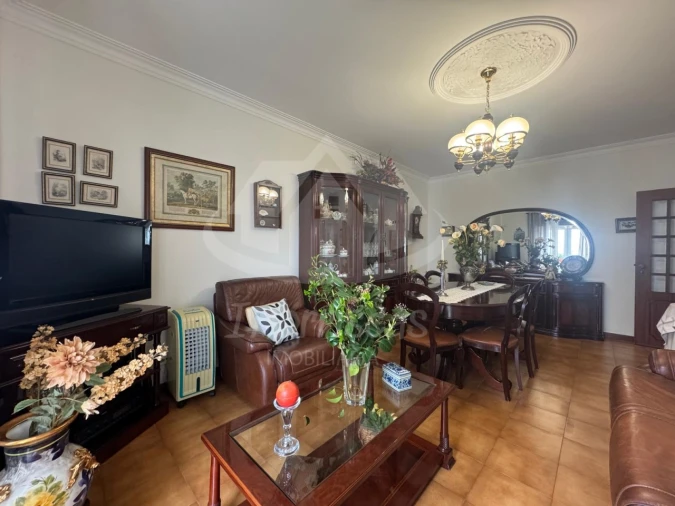 Apartamento T3 para Venda em Santa Iria de Azoia, São João da Talha e Bobadela Foto 3