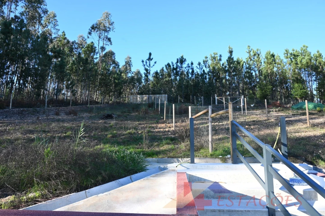 Moradia T4 para Venda em Pombal Foto 8