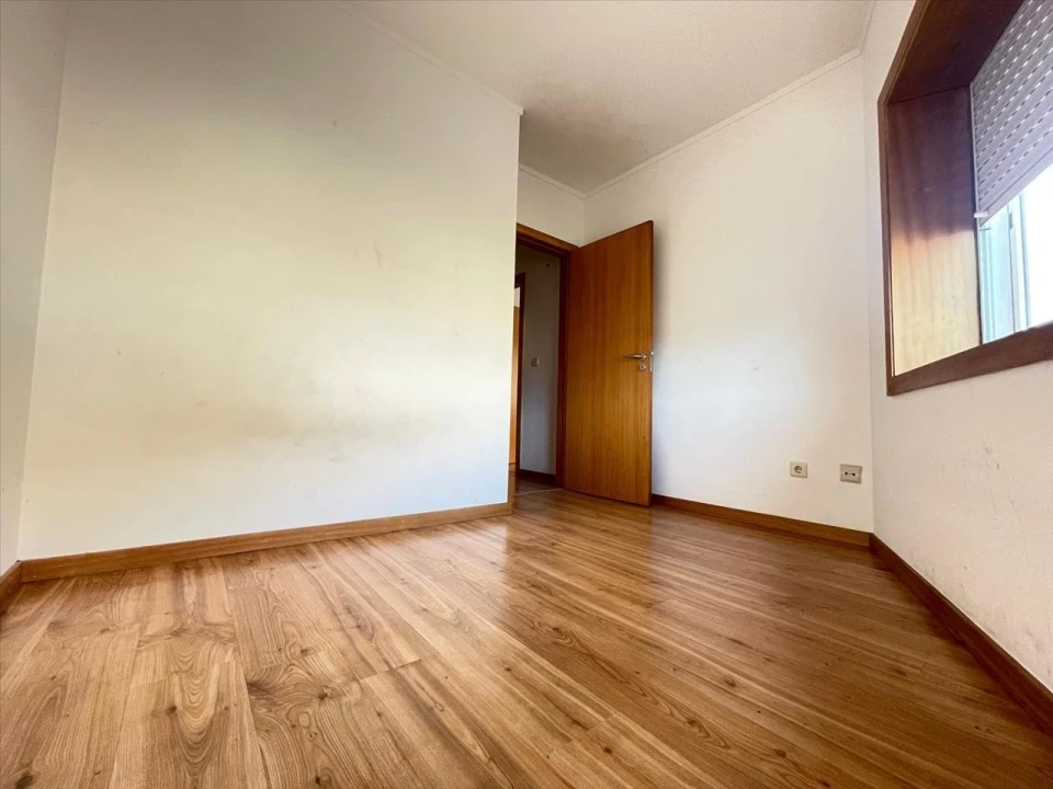 Apartamento T2 para Venda em Canelas Foto 11