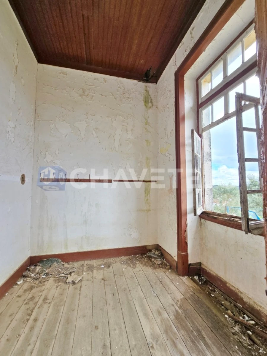 Moradia T2 para Venda em Serra e Junceira Foto 12