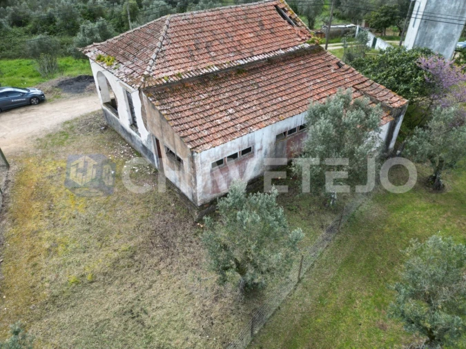 Moradia T2 para Venda em Serra e Junceira Foto 39