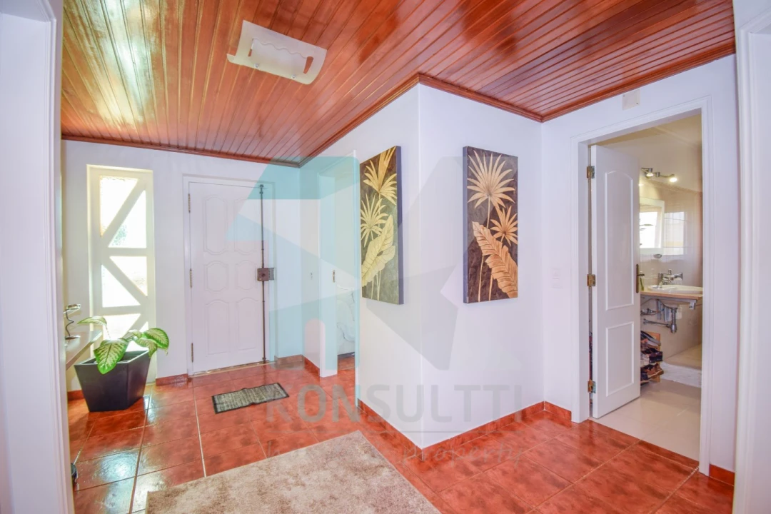 Moradia T5 para Venda em Carvoeira Foto 14