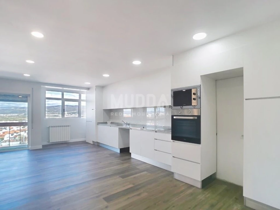 Apartamento T3 para Venda em Santa Maria Maior Foto 1