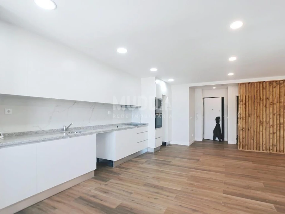 Apartamento T3 para Venda em Santa Maria Maior Foto 2