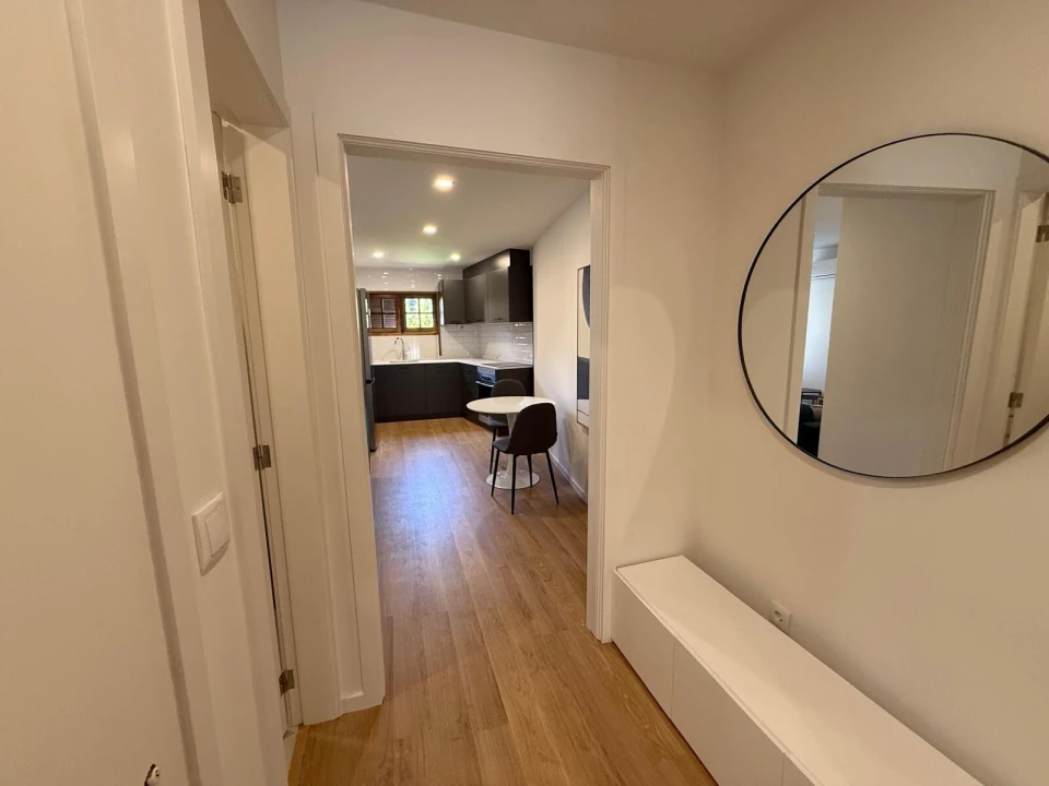 Apartamento T1 para Arrendamento em Oliveira, São Paio e São Sebastião Foto 7