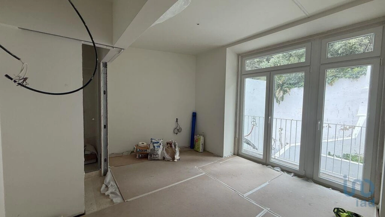 Apartamento T2 para Venda em Arroios Foto 5