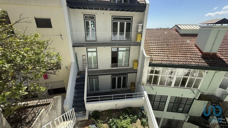 Apartamento T2 para Venda em Arroios Foto 13