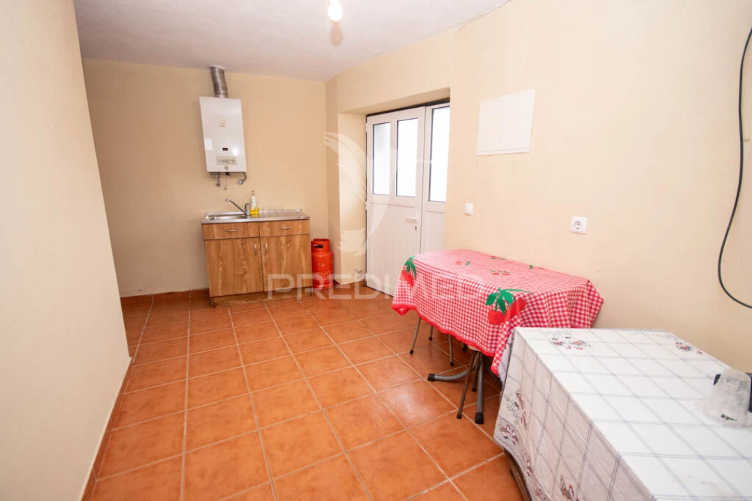 Moradia T1 para Venda em Prova e Casteição Foto 4