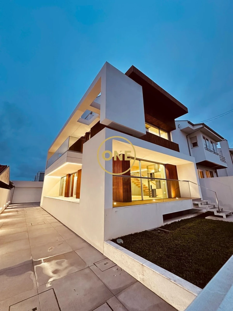 Moradia T3 para Venda em Canidelo