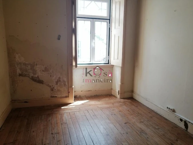 Moradia T7 para Venda em Mouriscas Foto 16