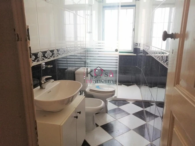 Moradia T7 para Venda em Mouriscas Foto 26