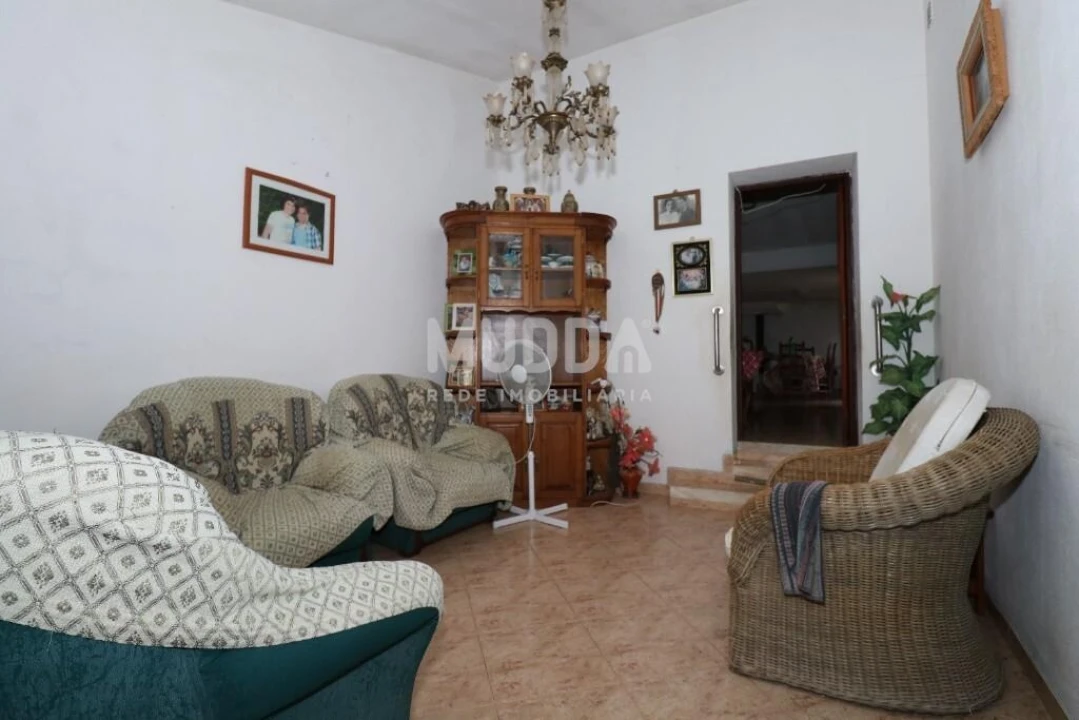 Moradia T4 para Venda em Silves Foto 2