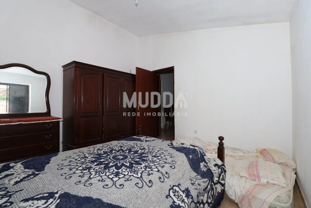 Moradia T4 para Venda em Silves Foto 9