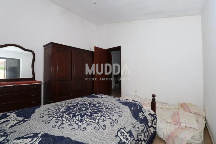Moradia T4 para Venda em Silves Foto 9
