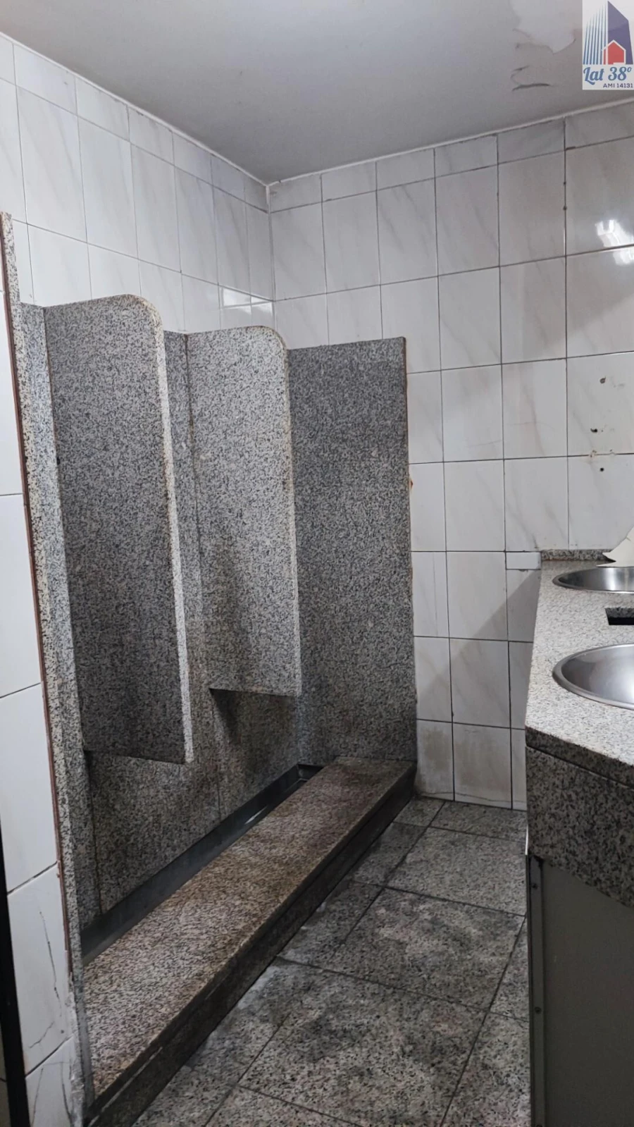 Loja para Trespasse em Venteira Foto 9