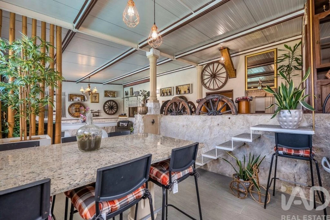 Moradia T8 para Venda em Maceira Foto 14